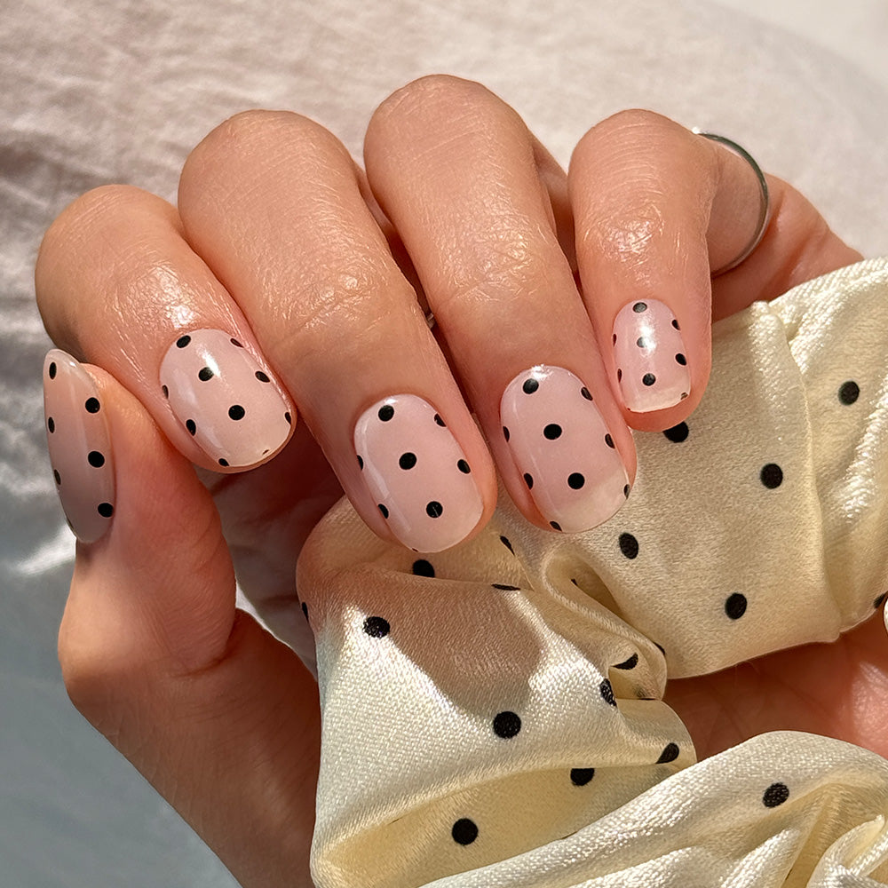 N Polka Noir Jel Tırnak 30 Adet 2 Kullanım