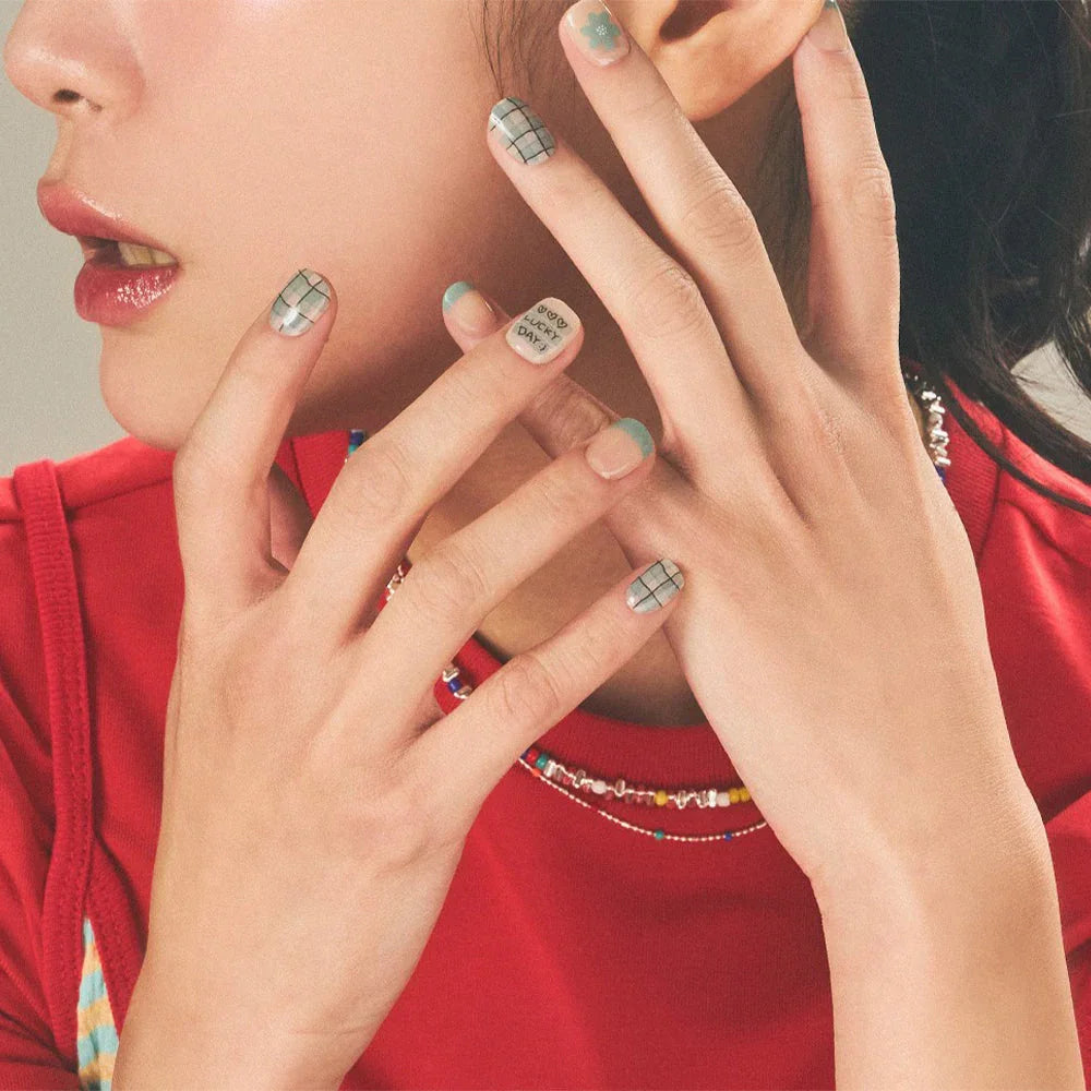 N Daylight Jel Tırnak 30 Adet, 2 Kullanım