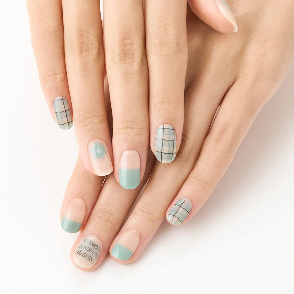 N Daylight Jel Tırnak 30 Adet, 2 Kullanım