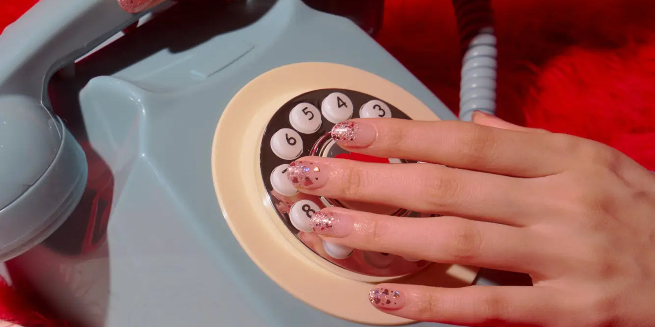 Parıltılı Yarınlar: Yenilikçi Jel Tırnak Teknolojisinin Gücü