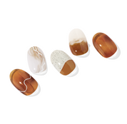 kahve tonlarında takma tırnaklar