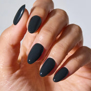 Classic Black jel takma tırnak konsept görseli 1
