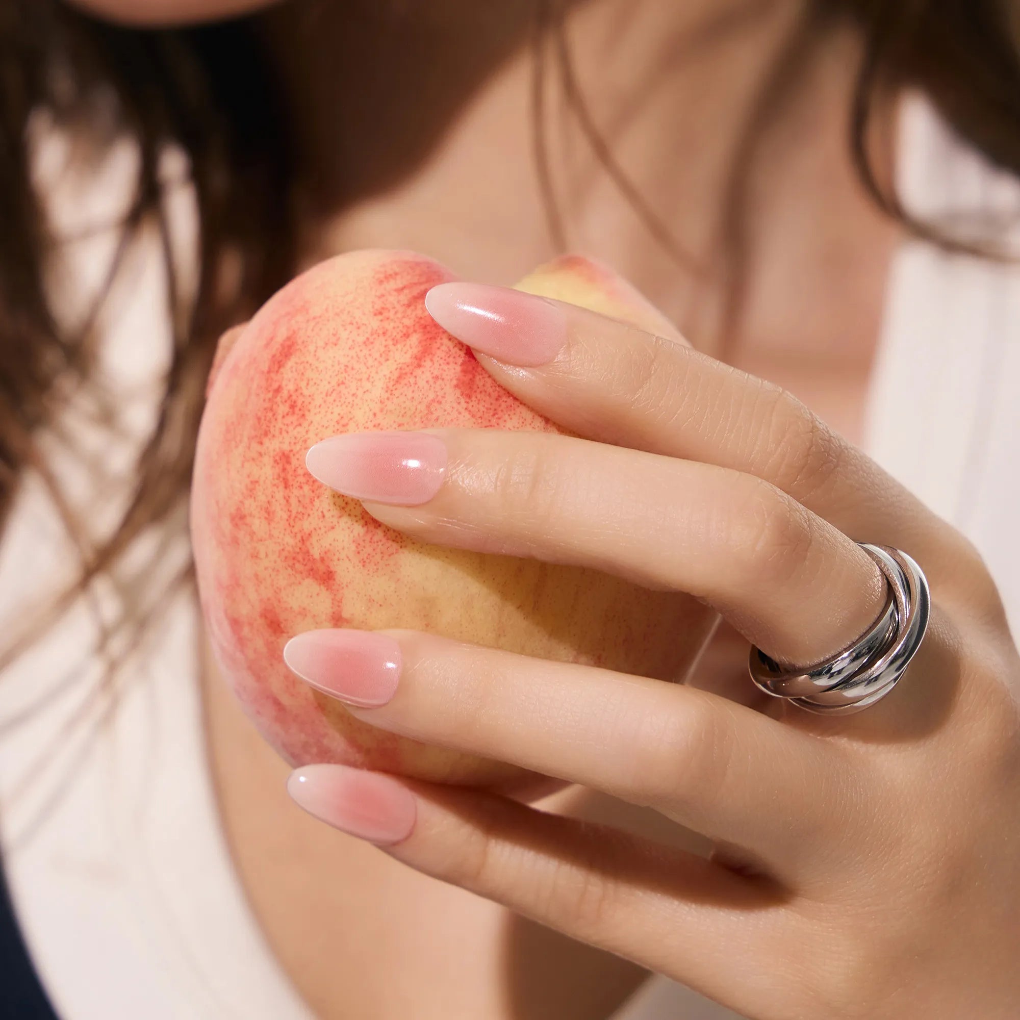 Classic Blush jel takma tırnak konsept görseli 3