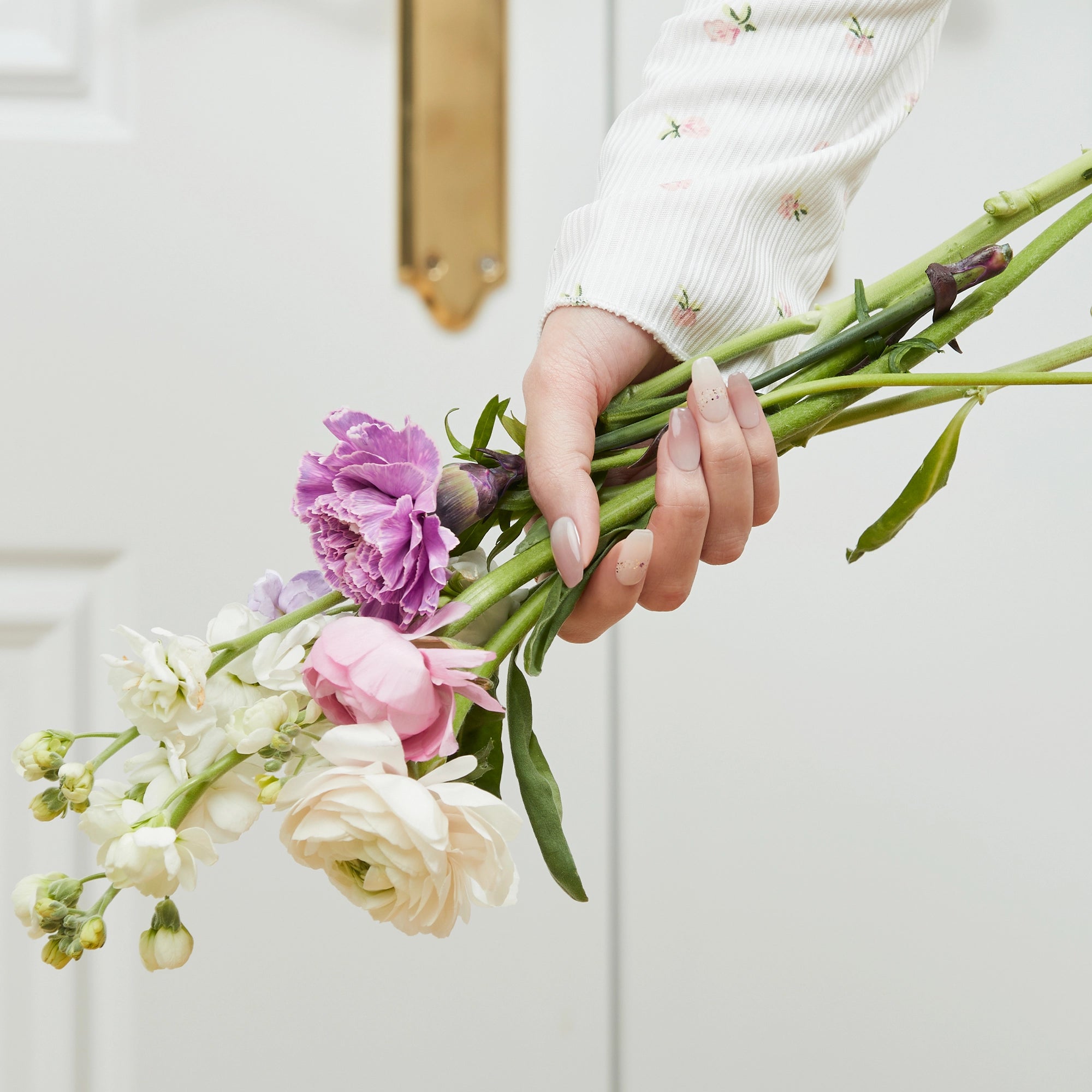 N Floral Serenity Jel Tırnak 30 Adet, 2 Kullanım
