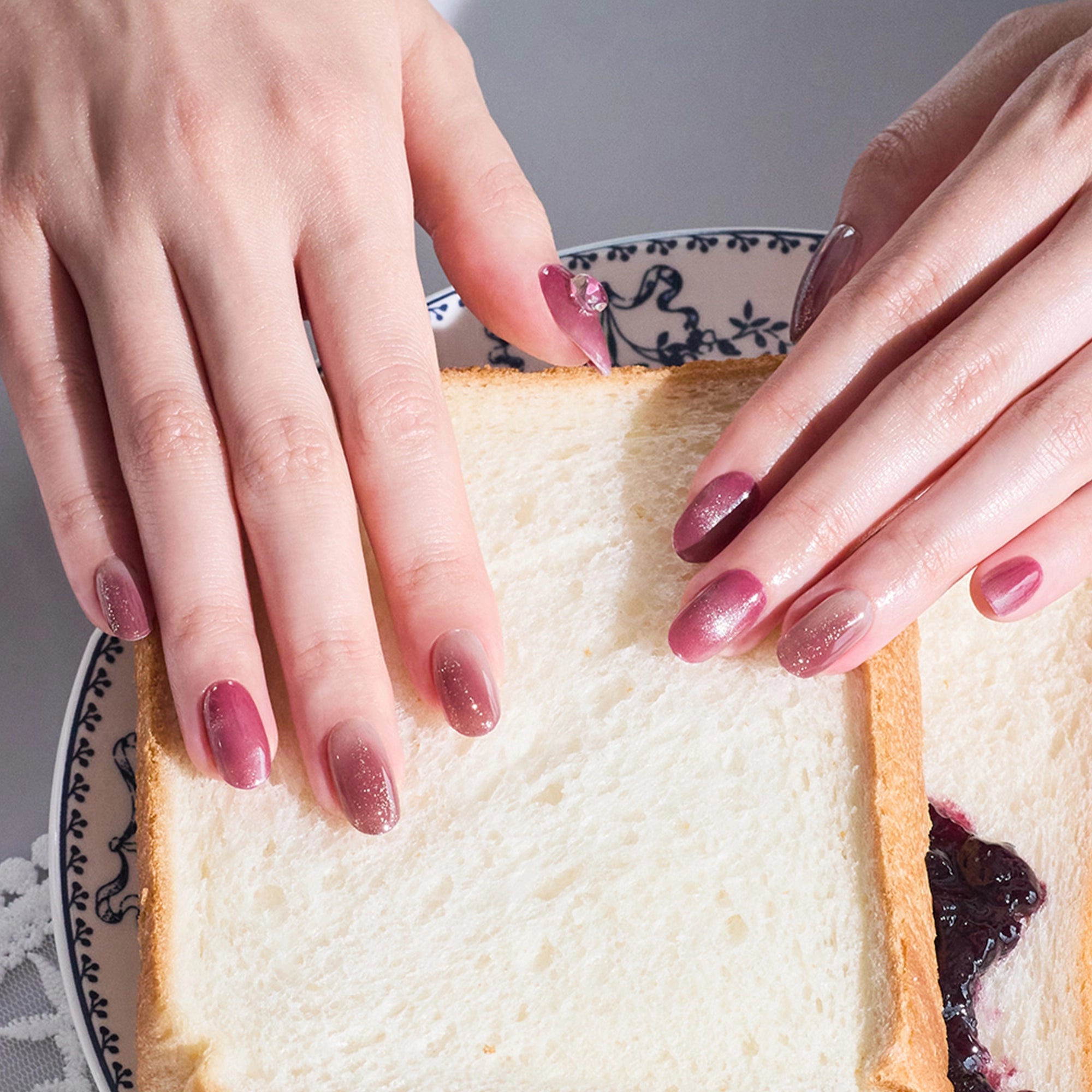 N Grape Glaze Jel Tırnak 30 Adet, 2 Kullanım