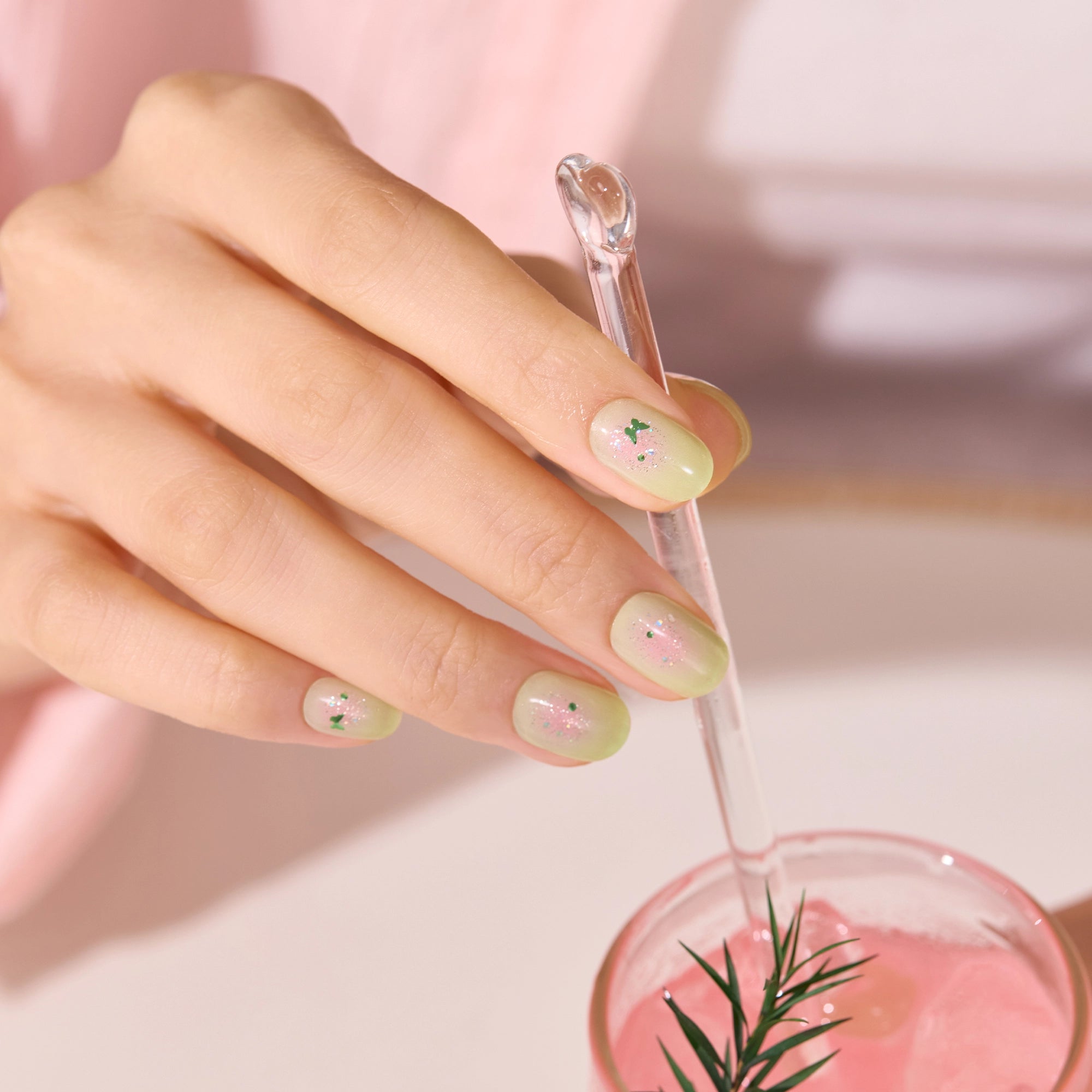 N Guava Glint Jel Tırnak 30 Adet, 2 Kullanım