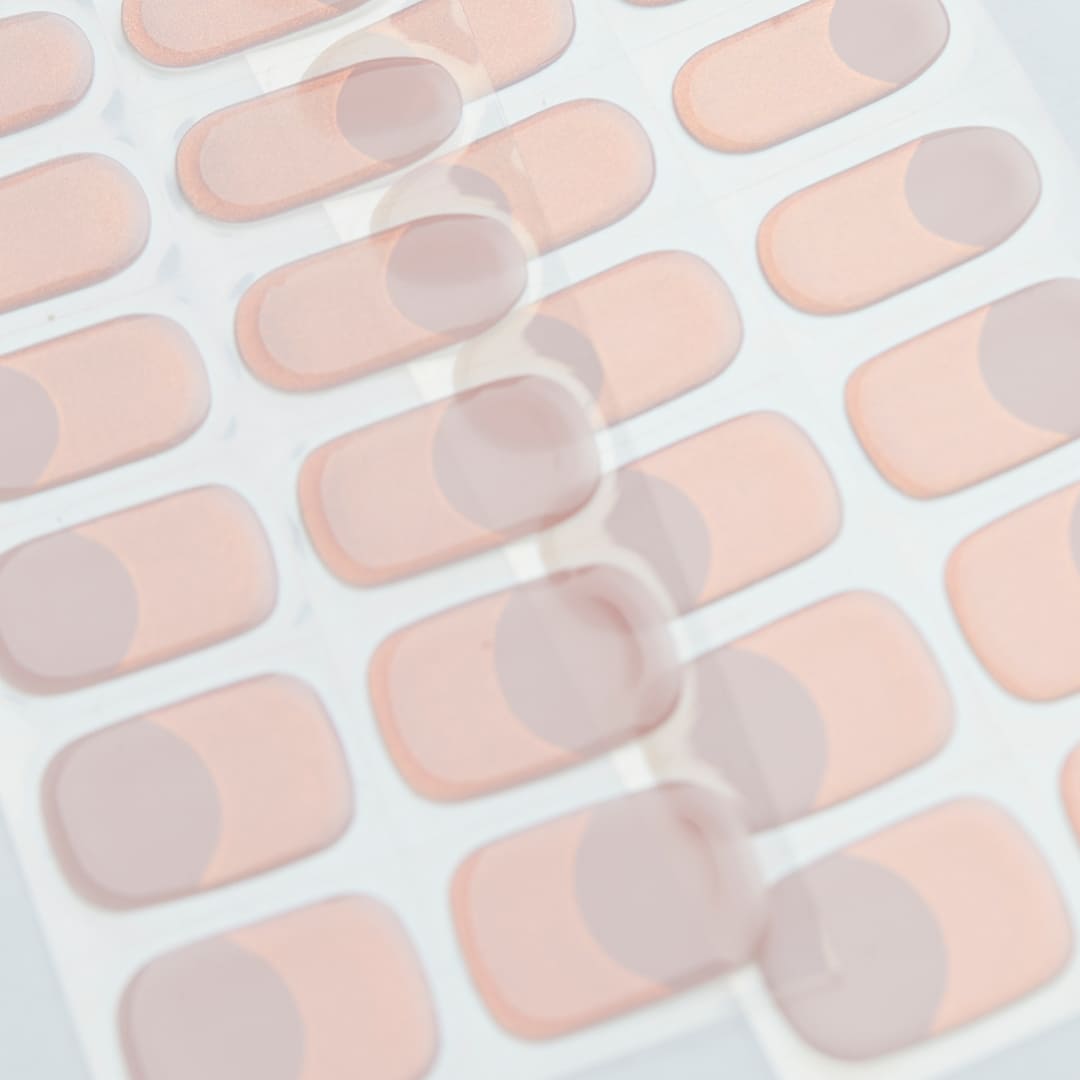 N Glossy Aurora Jel Tırnak 30 Adet, 2 Kullanım