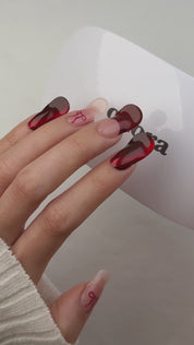 Ohora Minimalist Sparkle Yeni Yıla Özel Jel Tırnak Seti - 1 Kutu Jel Tırnak, Çıkarıcı & UV Lamba